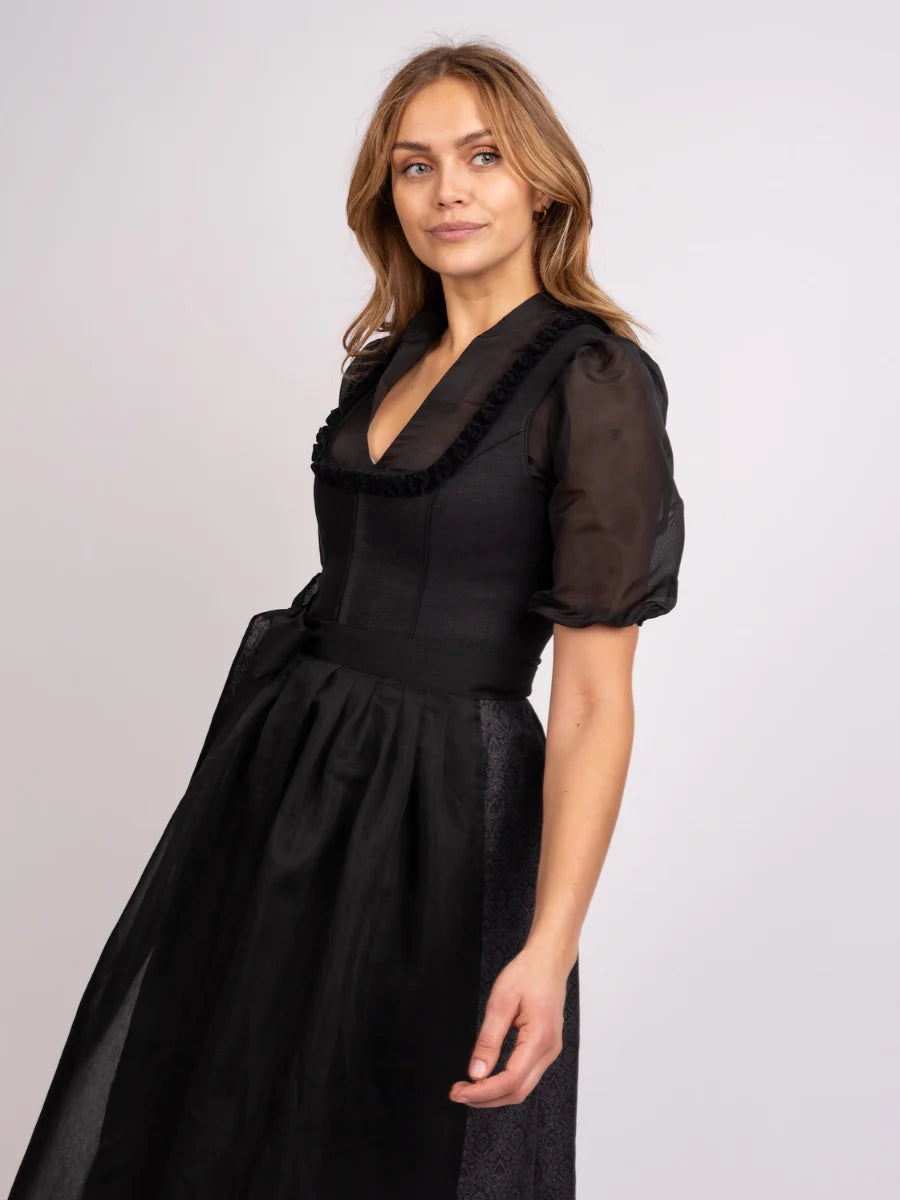 Heimatglück Dirndl Magdalena Schwarz