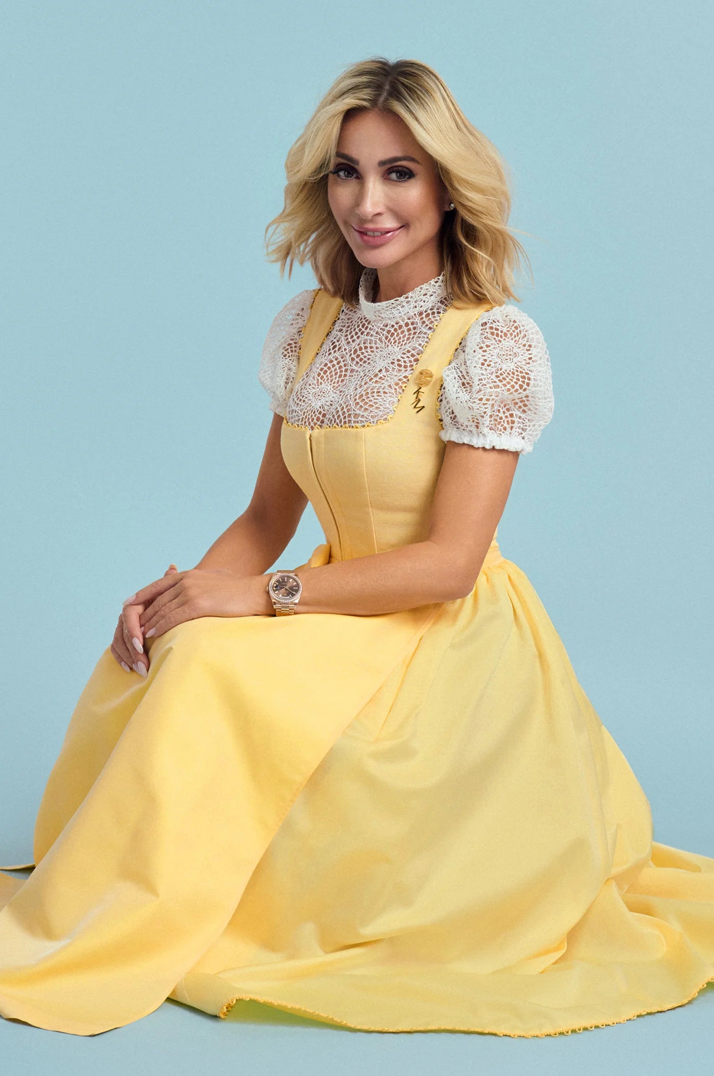 Kinga Mathe Dirndl München Gelb