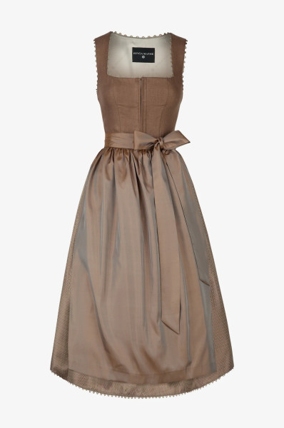 Kinga Mathe Dirndl Pavia